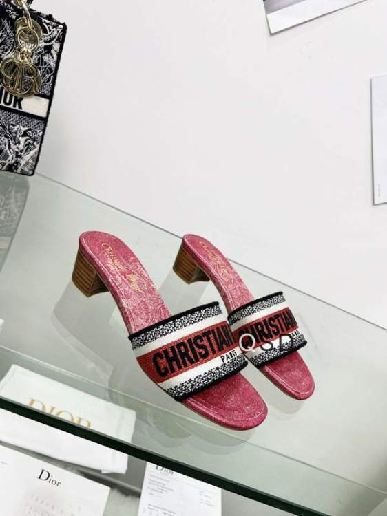 Picture of Dior Shoes _SKUDiorsz34-46SD01323702